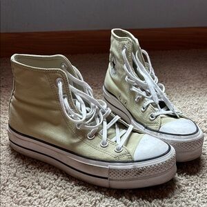 Green platform converse
